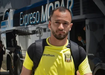 Godoy y Torres están a la orden si The Strongest los requiere