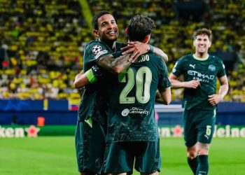 El Manchester City vence con comodidad en Villarreal (0-2)
