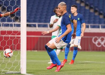 Fútbol olímpico: Richarlison lleva a Brasil a cuartos como primera de la llave D