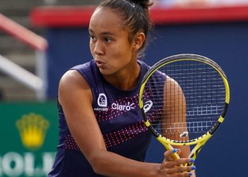 Por superstición, el padre y entrenador de Fernández se perderá final del US Open