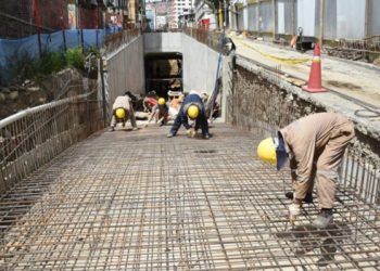 Cierran por 3 meses parte de la avenida 20 de Octubre por construcción de viaducto