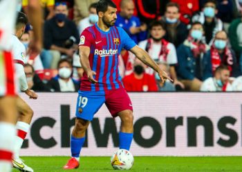 Agüero estará al menos tres meses de baja por su problema cardíaco