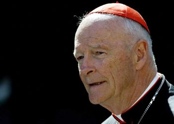 Cardenal estadounidense expulsado de la Iglesia es acusado de abuso sexual