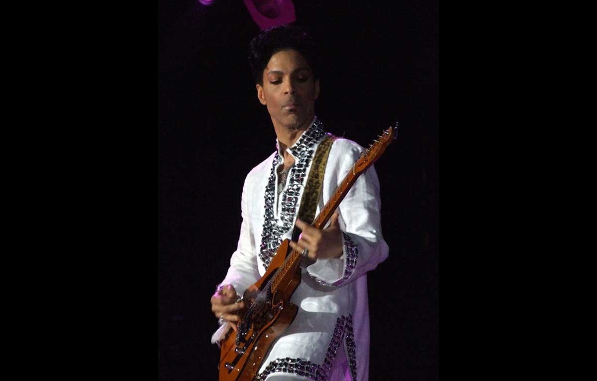 PRINCE, UN ÍCONO DE LA MÚSICA POP, FALLECIÓ POR EL FENTANIL