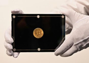 Una moneda de oro estadounidense se subasta a un récord de $us 19,5 millones en Nueva York