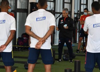 DT Reinaldo Rueda trabajará desde el lunes con jugadores locales