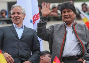 Cívicos cruceños recurren a la OEA para plantear un juicio contra Morales en la CPI