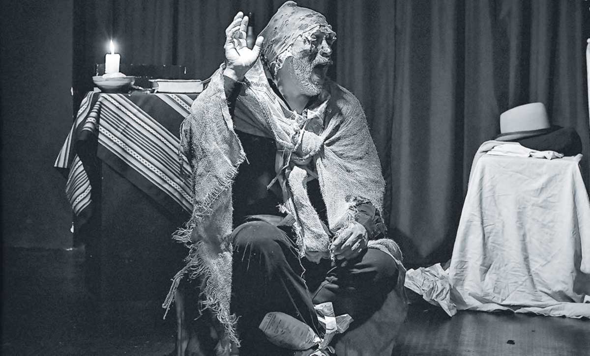 Jaime Saenz desde el teatro