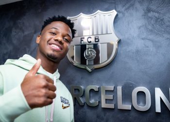 Ansu Fati renueva con el Barcelona hasta 2027