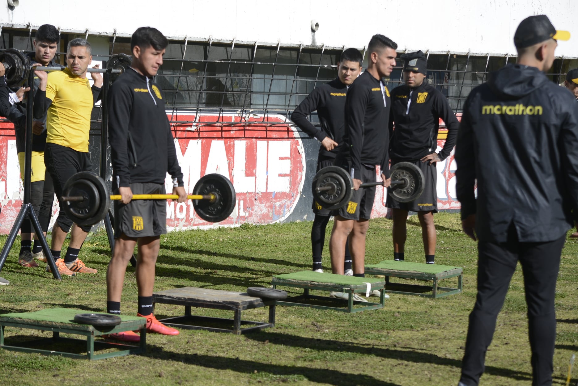 Martínez y Quiñónez firman contrato con The Strongest este lunes