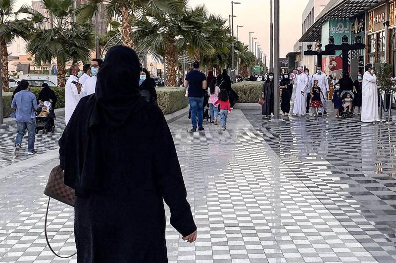 Arabia Saudita enfrenta aumento de ‘misyar’, el matrimonio sin compromiso