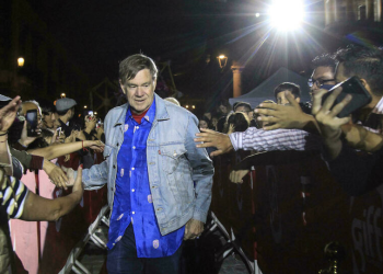 El cineasta Gus Van Sant se estrena en el teatro con un musical sobre Andy Warhol