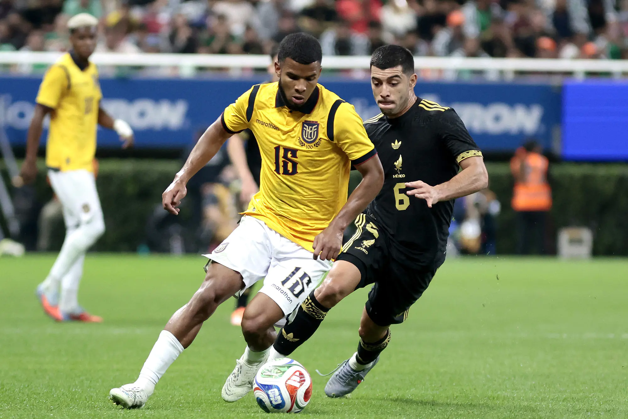 México y Ecuador empatan 1-1 en partido de preparación