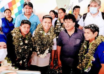 Cocaleros reeligen a Morales como su líder y aprueban la Tesis ideológica de Lauca Ñ