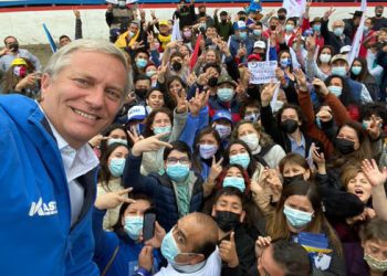 Kast reivindica a Pinochet y promete un Chile en orden