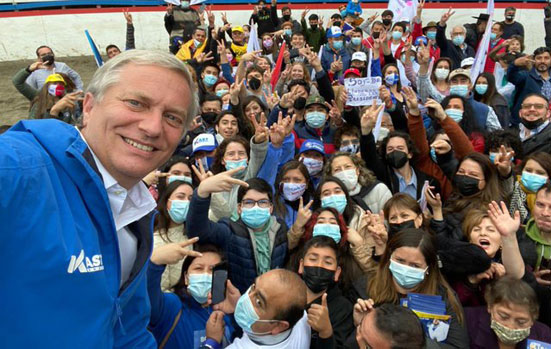 Kast reivindica a Pinochet y promete un Chile en orden