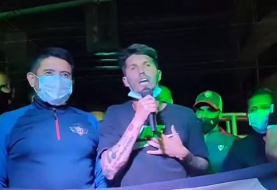 Los hinchas de Wilstermann piden al ‘Patito’ Rodríguez que se quede