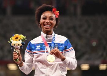Camacho-Quinn le da a Puerto Rico el segundo oro olímpico de su historia