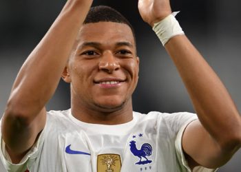 Mbappé recupera la sonrisa y el gol con los ‘Bleus’