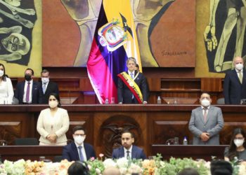 Asambleísta: Asamblea de Ecuador rechaza investigar envío de gases lacrimógenos al gobierno de Áñez