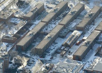 Exreclusos alertan sobre el ‘infierno’ que se vive en una cárcel de Nueva York