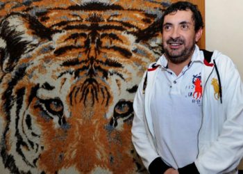 Reintsch afirma estar satisfecho con la reunión con Crespo en busca de lavar su imagen