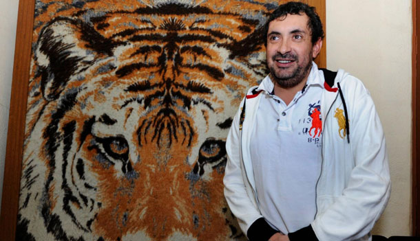 Reintsch afirma estar satisfecho con la reunión con Crespo en busca de lavar su imagen