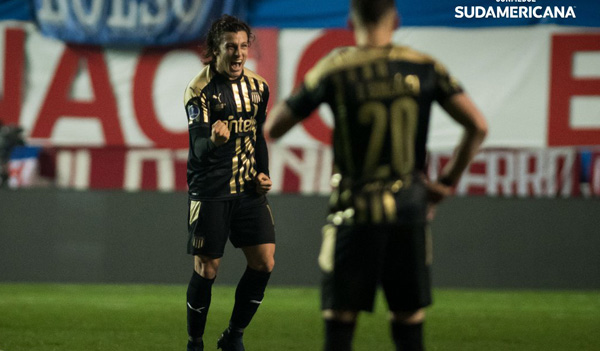 Peñarol gana 2-1 a Nacional el clásico uruguayo por octavos de Sudamericana