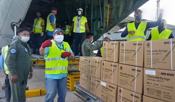 Llegan a La Habana donaciones de alimentos y medicinas de México y Bolivia