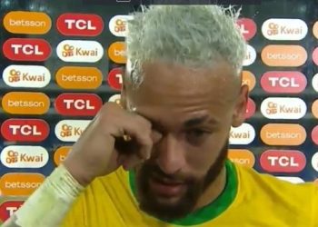 Neymar llora tras vencer a Perú: ‘Pasé por muchas cosas en estos dos años’