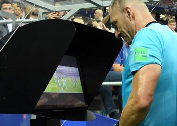 ‘El VAR no se va ir del fútbol. Vamos a tener que adaptarnos’, manifiesta la Conmebol