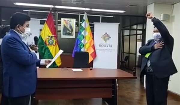 El expresidente de Diputados Sergio Choque fue posesionado como gerente de Mi Teleférico