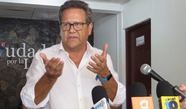 Arturo Cruz, aspirante a la presidencia de Nicaragua, es detenido al regresar de EEUU