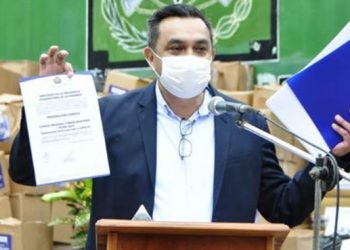 Reaparece el exministro Nuñez y muestra documentos del TCP que se refieren a Áñez como presidenta