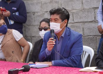 Justicia de Ecuador restituye en su cargo a alcalde de Quito cesado