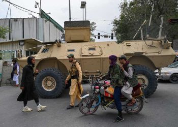 Kabul vuelve a la vida entre el temor y la desconfianza al nuevo régimen talibán
