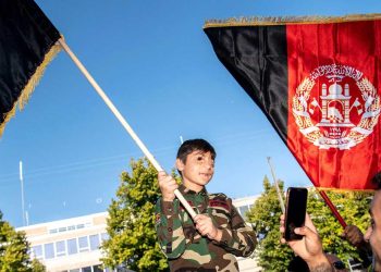 La bandera nacional afgana, símbolo de resistencia ante los talibanes