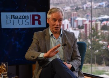 García insistió en que Arce debe buscar a Morales para resolver las diferencias mutuas.