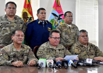 La Fiscalía imputa a exmandos militares por participar y cooperar en la ‘ilegal investidura’ de Áñez