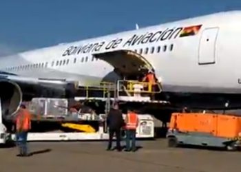 Llegan a Bolivia 370.000 segundas dosis de la vacuna rusa Sputnik V