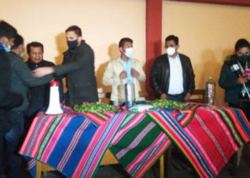 El Gobierno reconoce dirigencia de Alanes y restituye el mercado de la coca a Adepcoca