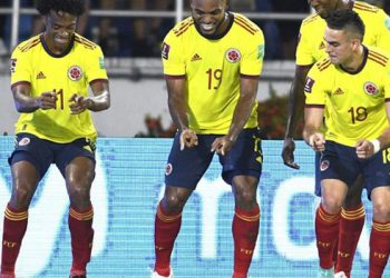 Colombia aumenta aforo para partidos de eliminatoria y exigirá vacuna