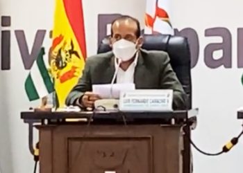 Camacho les dice a asambleístas del MAS que defienden a un ‘cobarde’ en bochornosa sesión