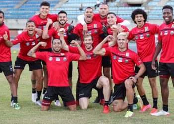 Venezuela confía en anular al trío Carrillo-Lapadula-Cueva en Perú, dice el DT González