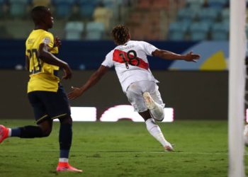 Perú le empata 2-2 a Ecuador y prolonga la definición del Grupo B de Copa América
