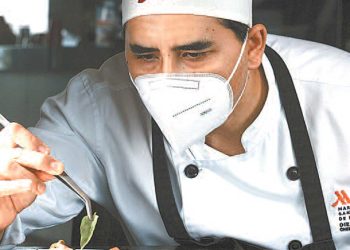 Diego Soto: Un chef de lujo en la cocina del Hotel Marriott Santa Cruz