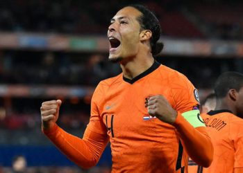 Holanda golea a Gibraltar, pero Noruega no se rinde