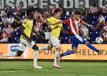 Colombia se lleva un punto de oro de Asunción que compromete a Paraguay