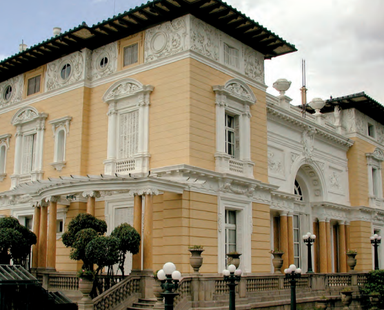 La Fundación Patiño mantiene bibliotecas y realiza cambios en centros de documentación