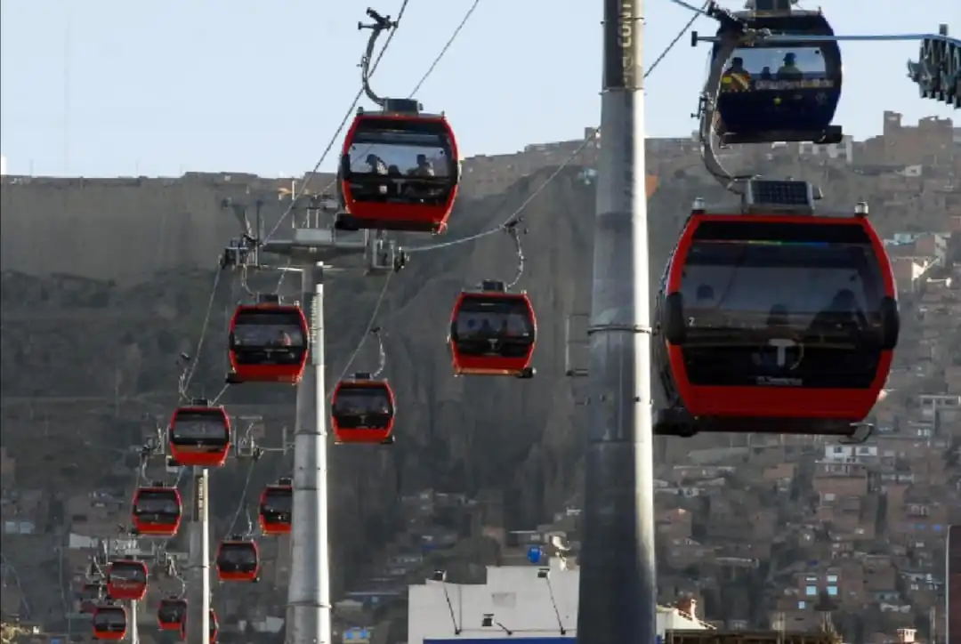 La atención en todas las líneas del teleférico estará suspendida el domingo por las elecciones. FOTO: ARCHVIO